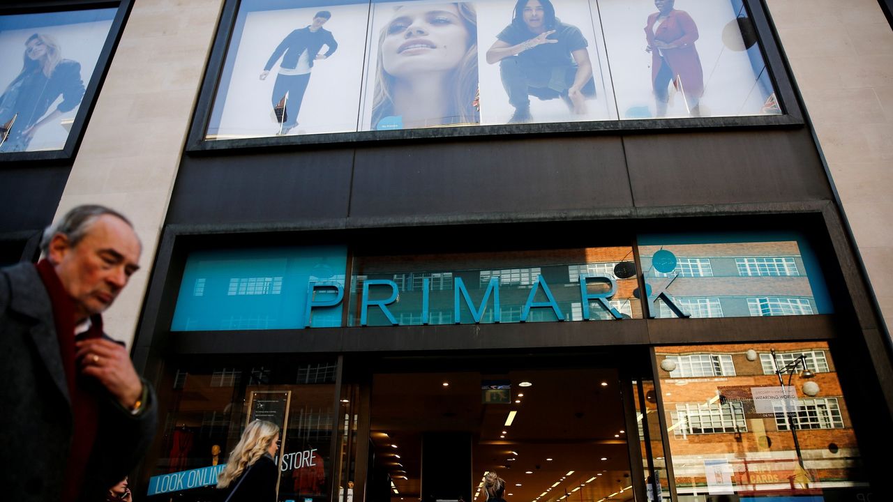 La plantilla del centro logístico de Primark en España en huelga por