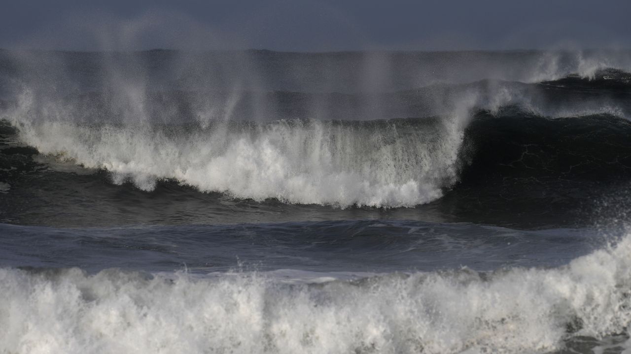 La Costa Asturiana En Riesgo Por Fuerte Oleaje