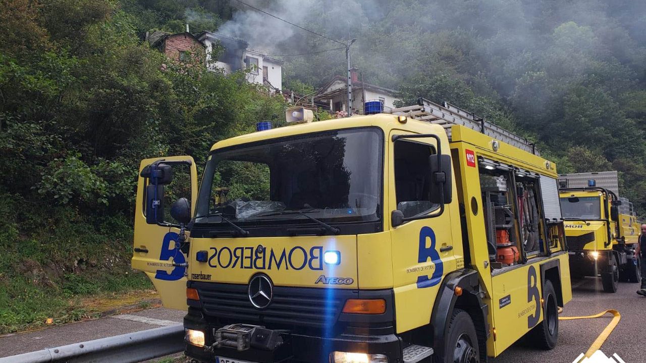 Sofocado El Incendio En Una Vivienda Deshabitada En Aller