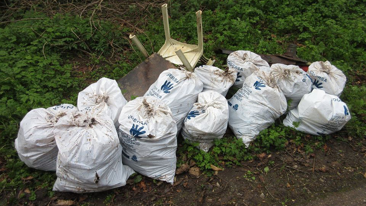 ¿Qué Basura Esconden Los Ríos Asturianos?