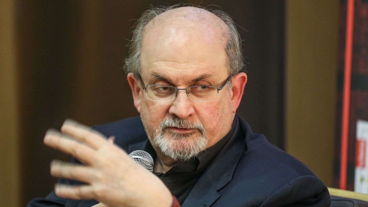 Salman Rushdie Y Los Libros 1507